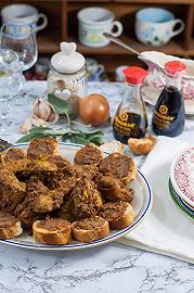 Servite con crostini di pane