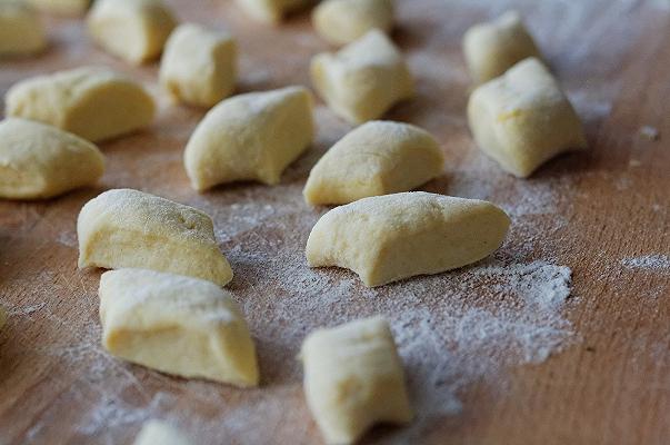 Rovigo: sequestrate e distrutte 3 tonnellate di gnocchi mal conservati