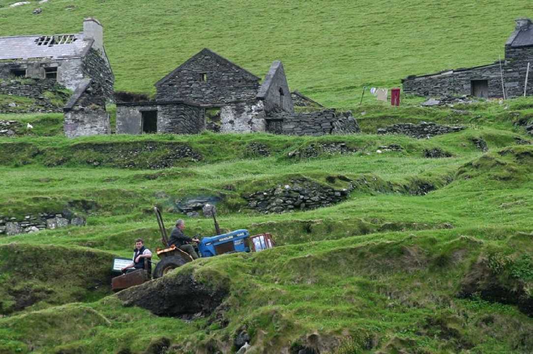 Irlanda, l’isola di Great Blasket cerca personale per bar, cottage e una vita da “sogno”