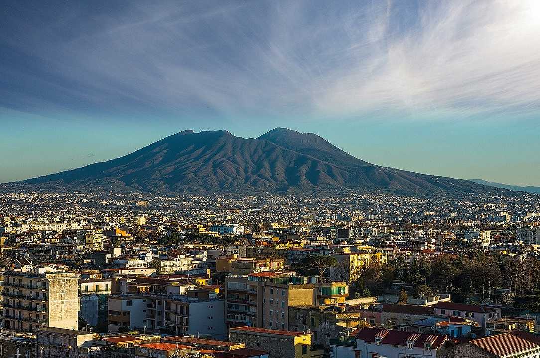 Napoli: macellaio offre al rider aggredito un posto di lavoro