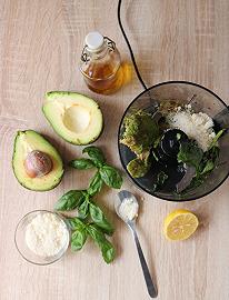 Preparate il pesto