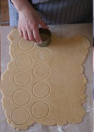 Tagliate i biscotti