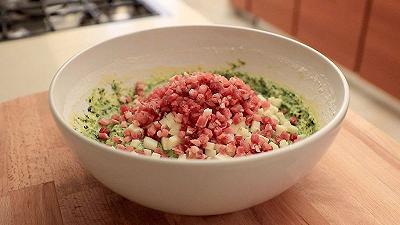 Aggiungete speck e scamorza