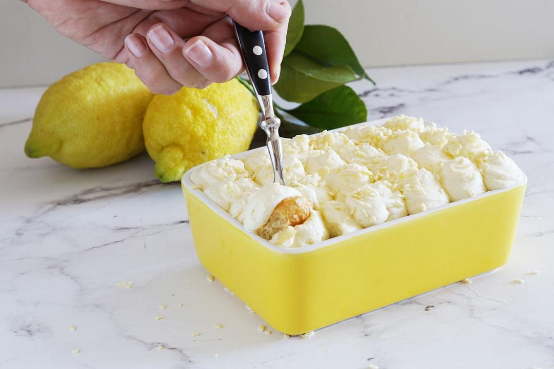 Tiramisù al limone e cioccolato bianco