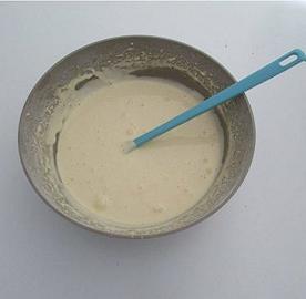 Aggiungete la farina