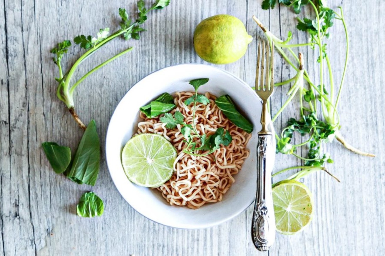 noodle con bok choi