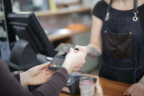 Torino, fuori dal ristorante scrive: “Chi richiedesse lo scontrino x lotteria può andare..”