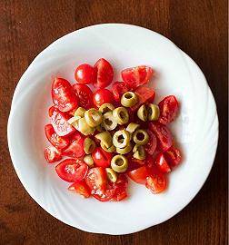 Tagliate i pomodori