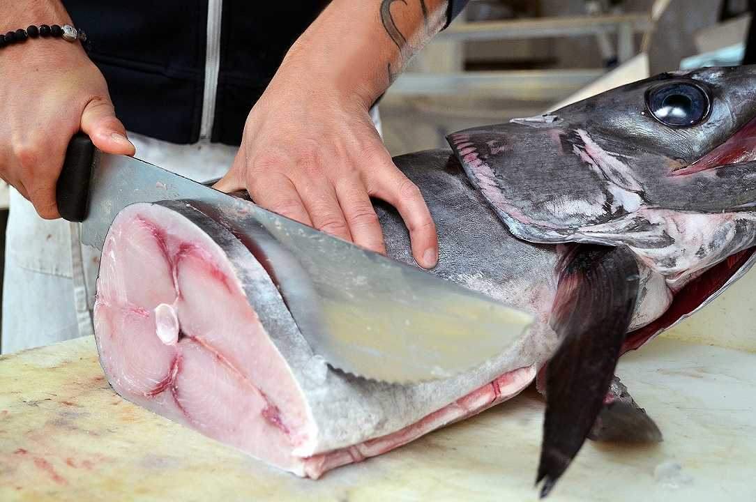 Pesce spada affumicata trancio di Riunione Industrie Alimentari: richiamo per rischio chimico