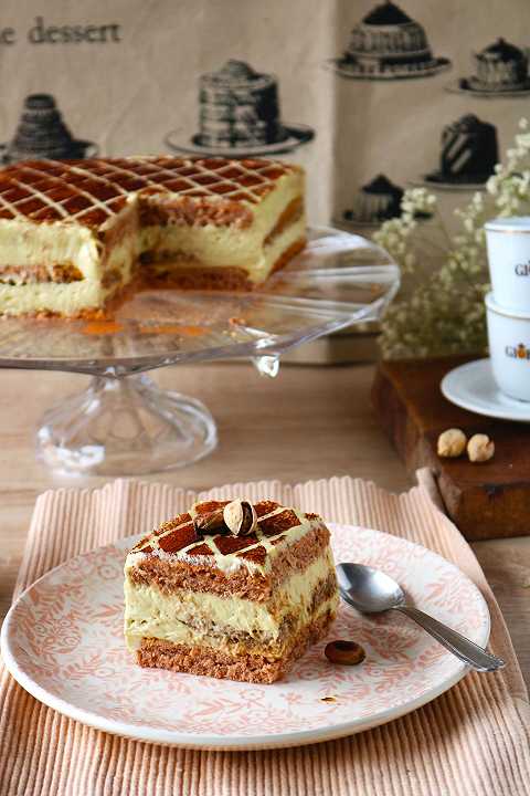 Torta tiramisù al pistacchio