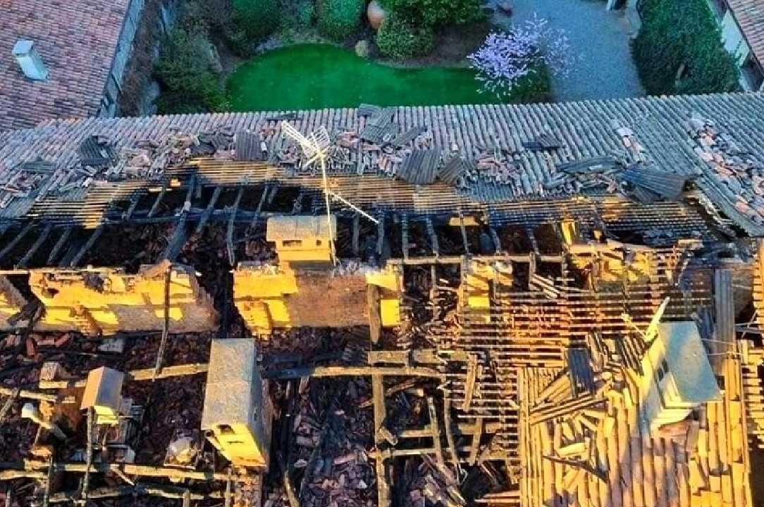 Milano, incendio distrugge il ristorante “La rampina”: clienti raccolgono fondi online