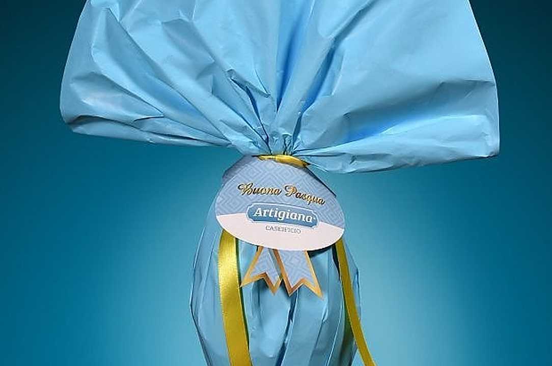 Pasqua 2021: caseificio di Putignano veste il caciocavallo come un uovo di cioccolato