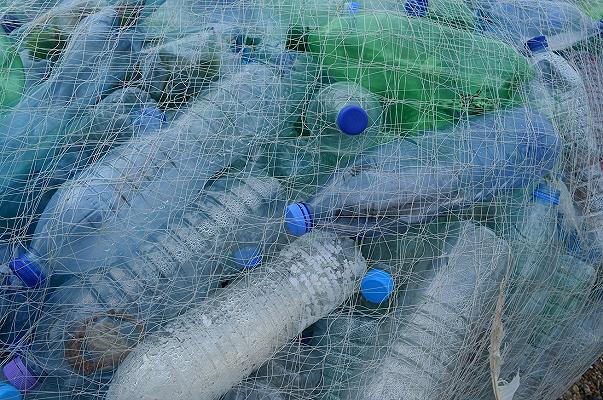 Torino: biglietti dei mezzi pubblici gratis in cambio di bottiglie di plastica