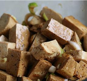 Marinate il tofu