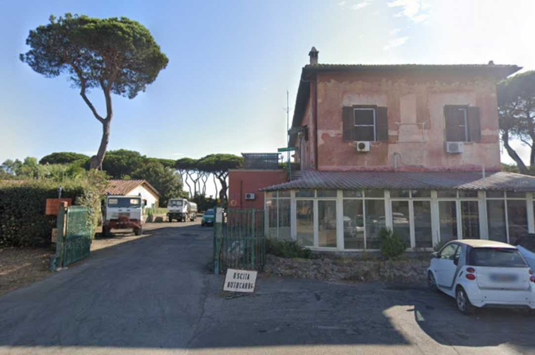 Roma: l’appello di Carlo Verdone per salvare il bar di Troppo Forte