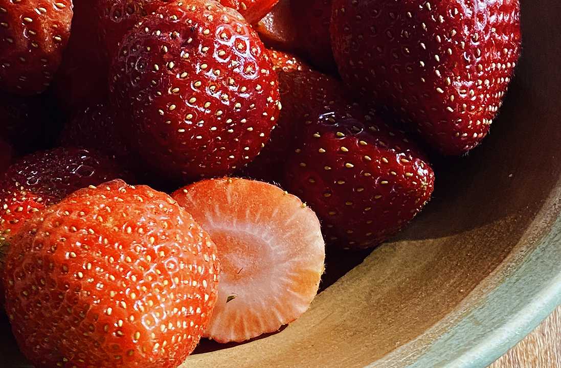 Come usare le fragole nei dolci