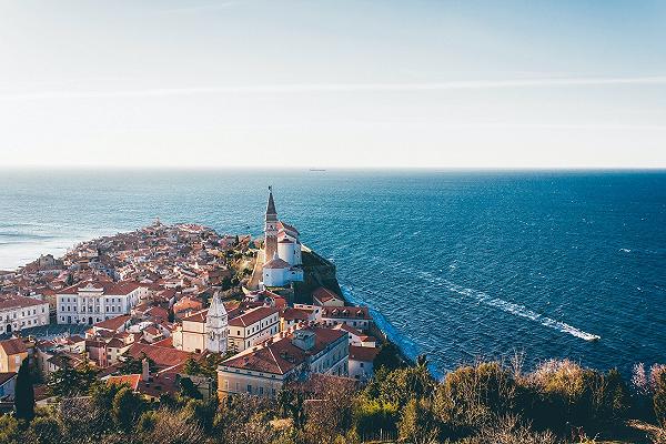 Ristoranti e alberghi hanno riaperto in Slovenia