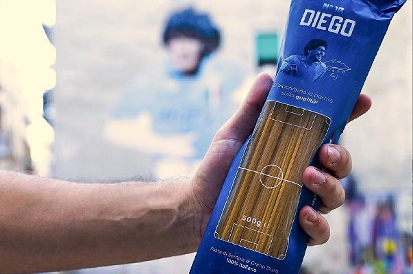 Napoli: nei supermercati Eté la pasta Maradona “scende in campo”