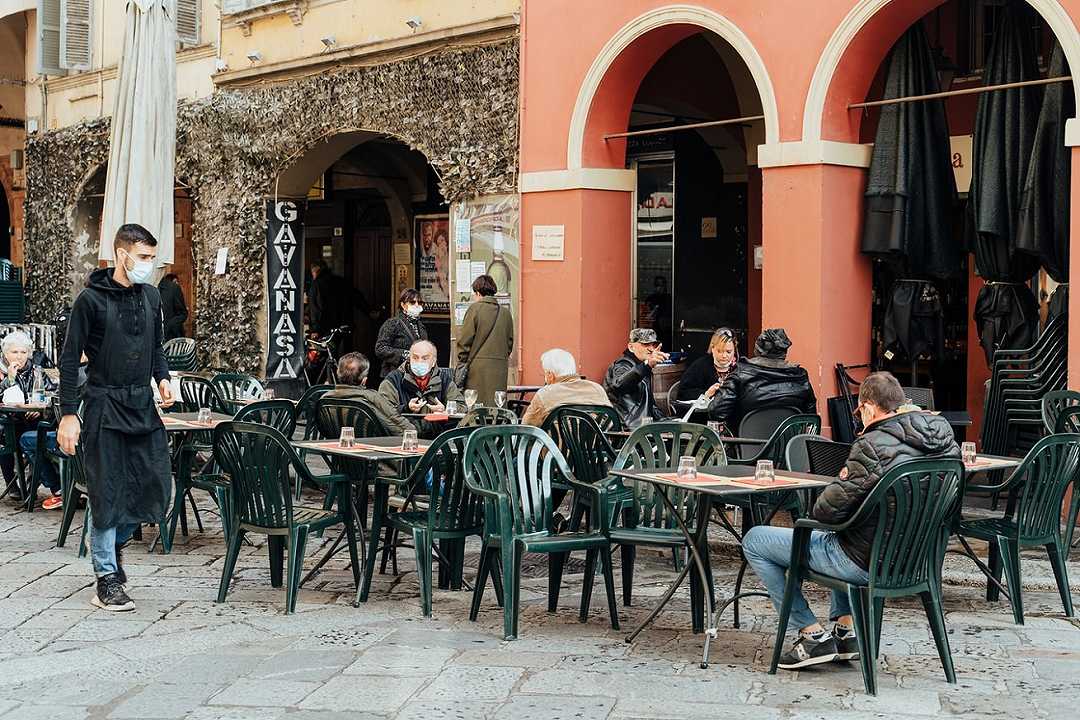 Alto Adige, i ristoranti aprono anche all’interno grazie a un’app