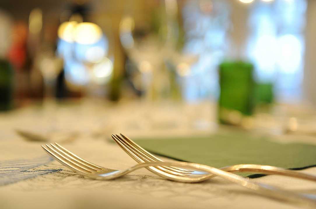 Genova: ristorante aperto come mensa accoglieva anche altri clienti, multato