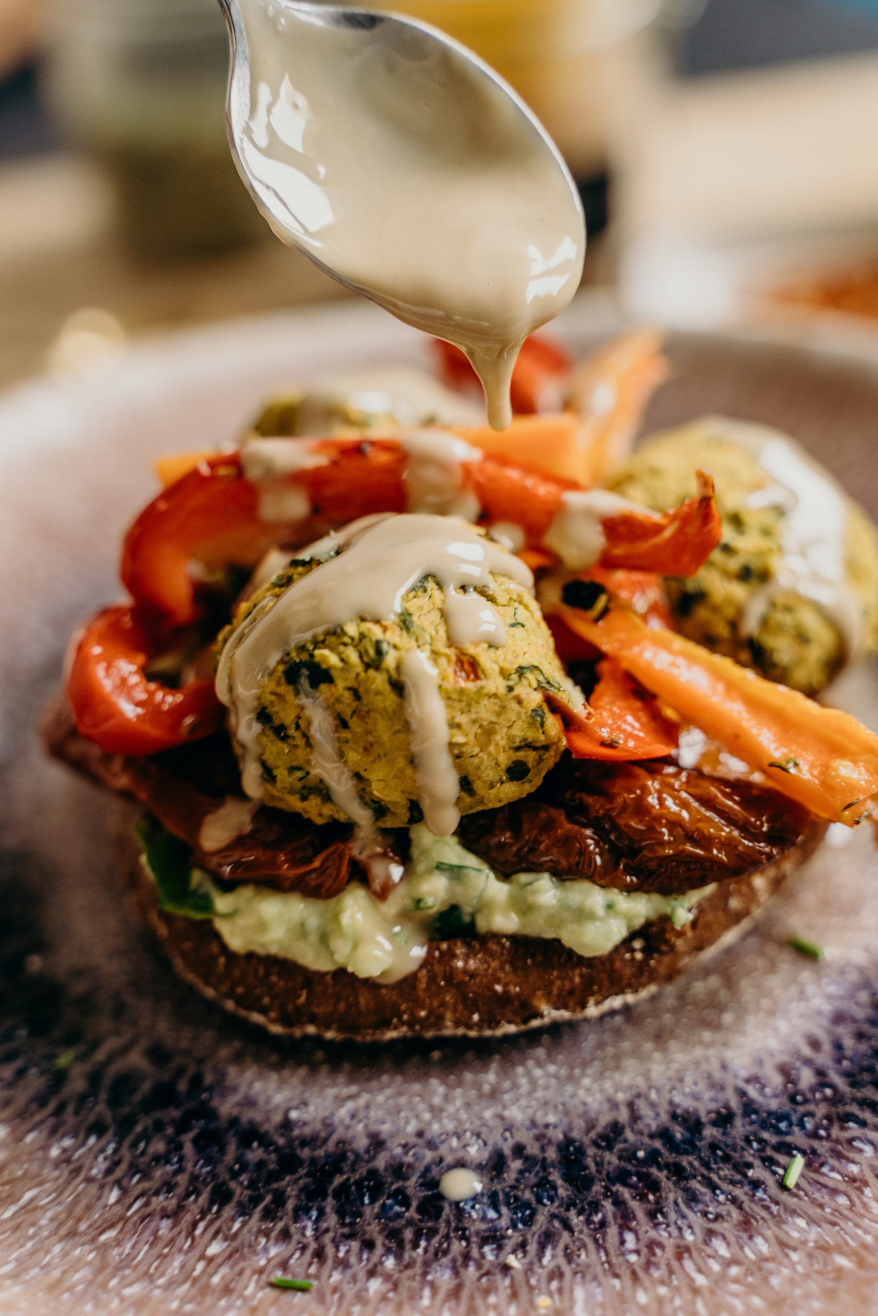 tahini-falafel