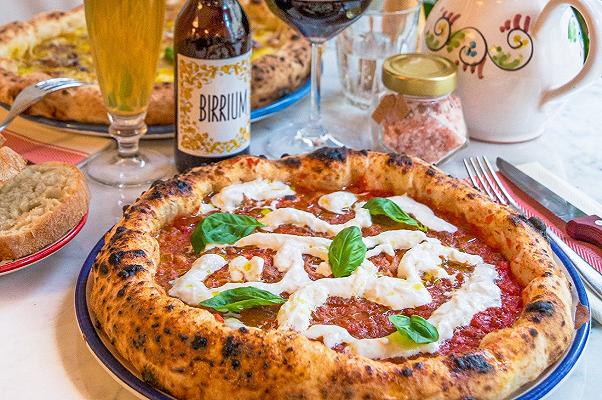 Pizzium approda a Novara e inaugura il quarto ristorante in Piemonte