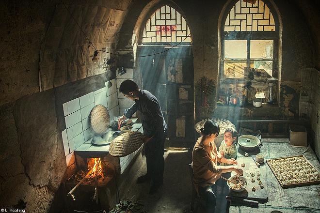 fotografo dell'anno pink lady Food for the Family© Huaifeng Li, China