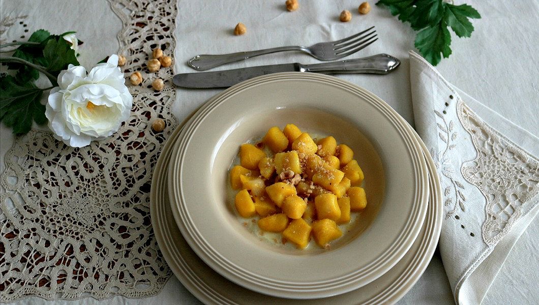 gnocchi alla curcuma