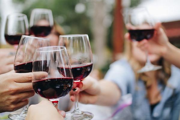 Vino, parte l’accademia sensoriale per non vedenti