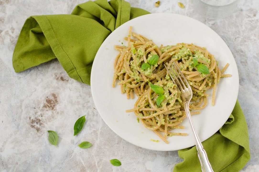 Pesto di asparagi e basilico