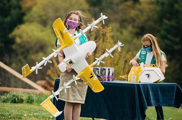 Virginia: ragazze scout consegnano biscotti coi droni