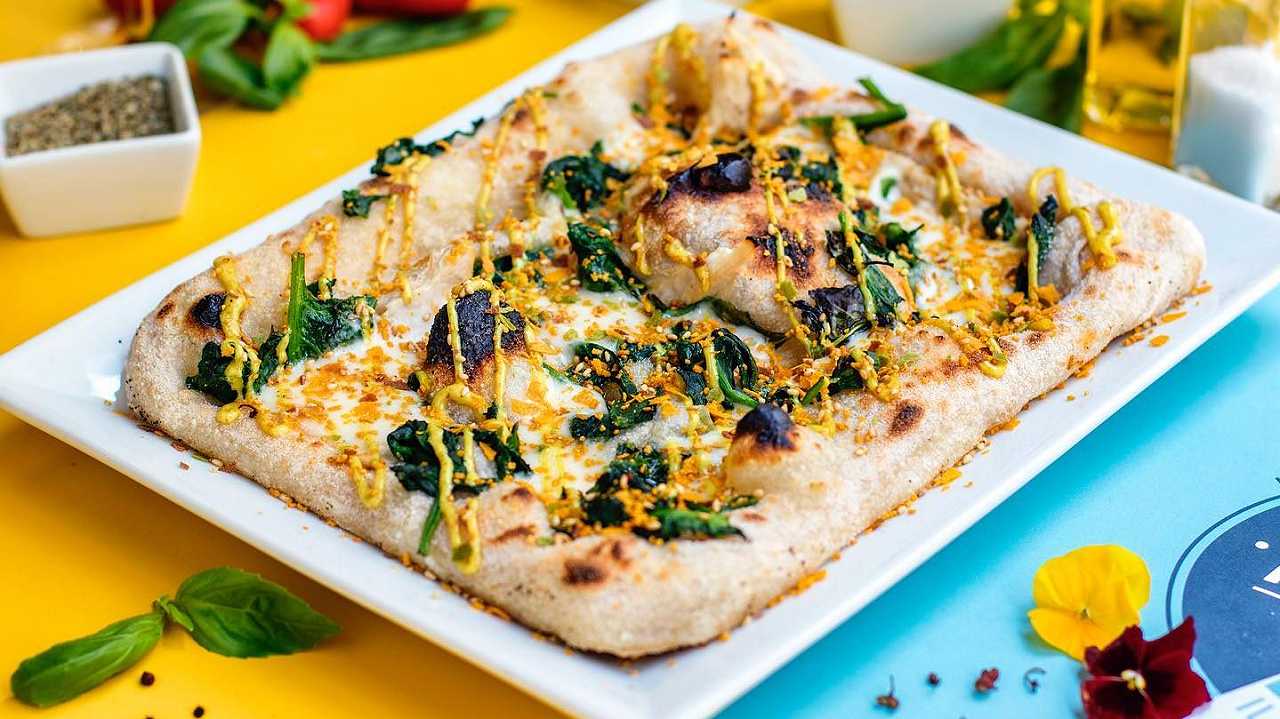 Fuzion food a Torino, recensione: la pizzeria che riesce ad unire cucina mediterranea e asiatica