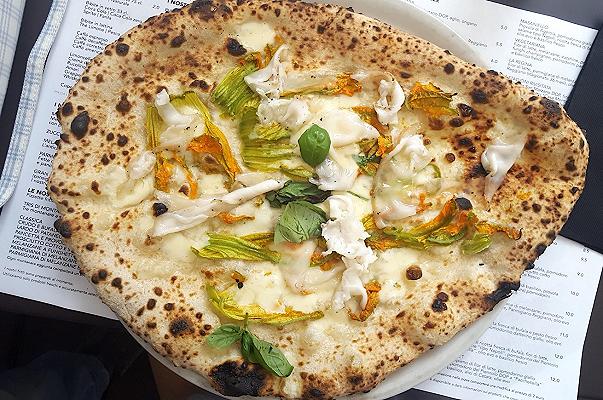 Napples a Torino: recensione della vera imitazione della pizza napoletana