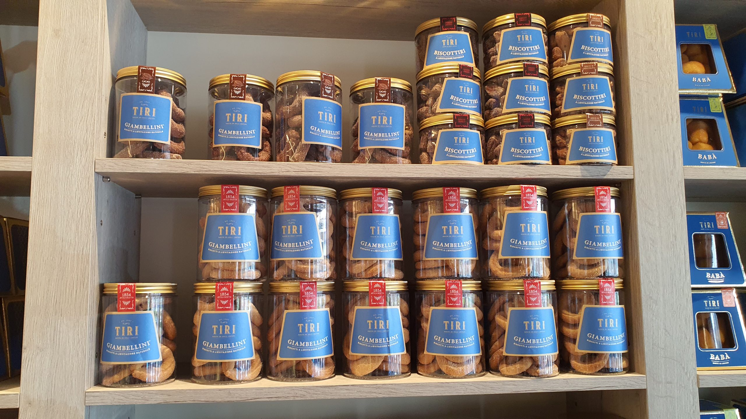 Tiri Bakery e Caffè - biscotteria