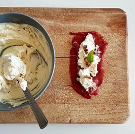 Spalmate su ogni fetta di bresaola