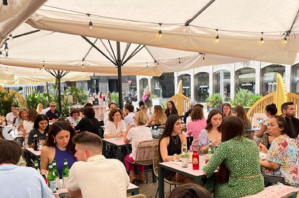 A Milano c’è il temporary bar di Chiara Ferragni, ma quali sono i prezzi?