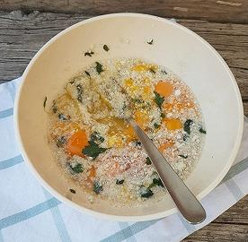 Sbattete le uova col formaggio
