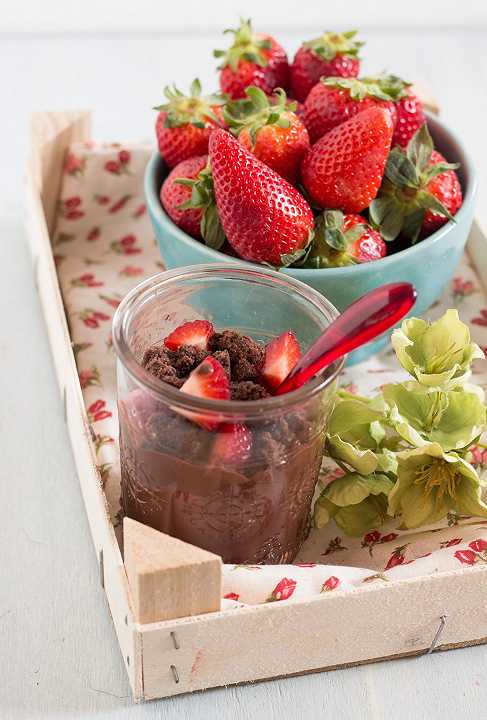 Crema al cioccolato con fragole