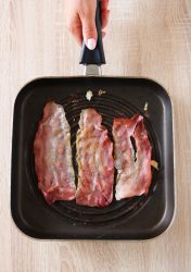 pancetta grigliata in padella