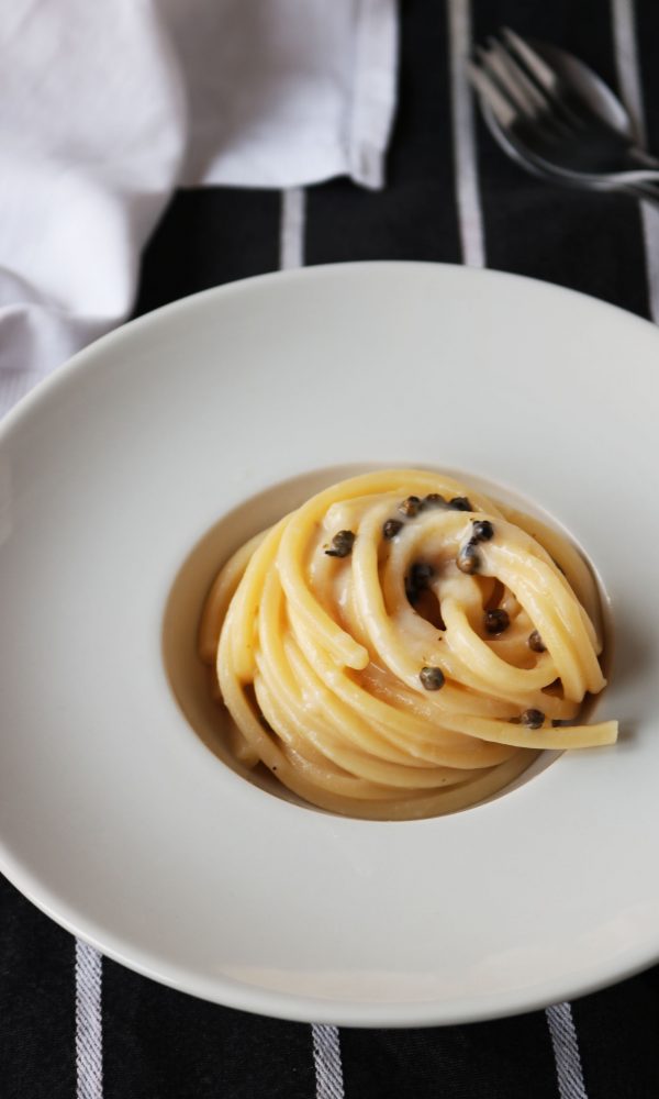 piatto fondo di cacio e pepe