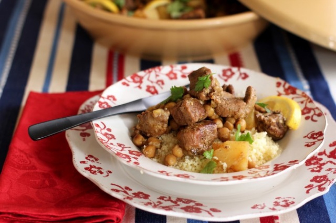 tajine di agnello con albicocche