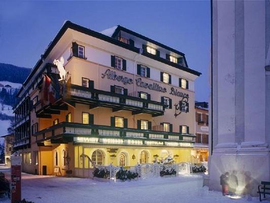 San Candido: chiuso hotel no mask, una parlamentare ci fissa il domicilio