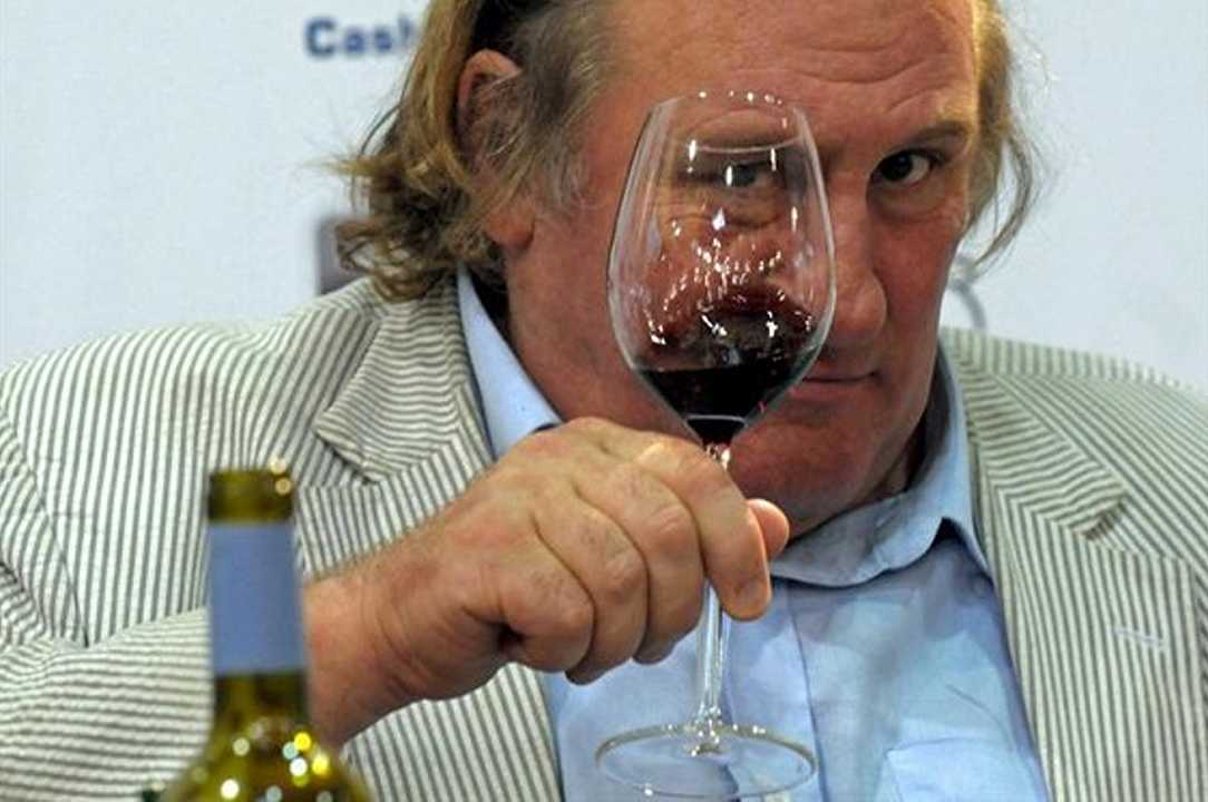 Gérard Depardieu aprirà in Russia un ristorante ispirato ai suoi film