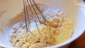 impasto pancake nella ciotola