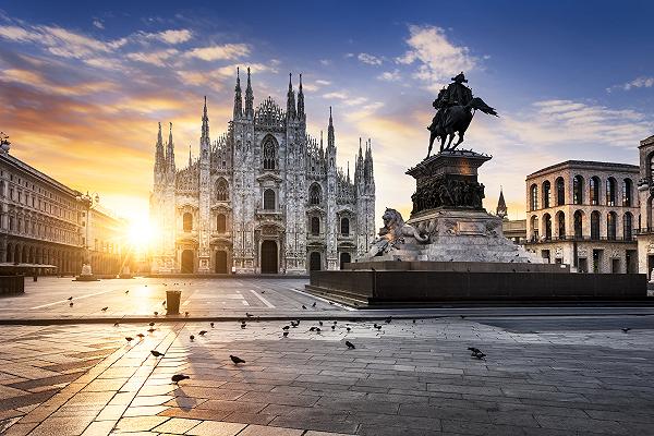 Milano, la terza dose anti Covid verrà somministrata nei supermercati