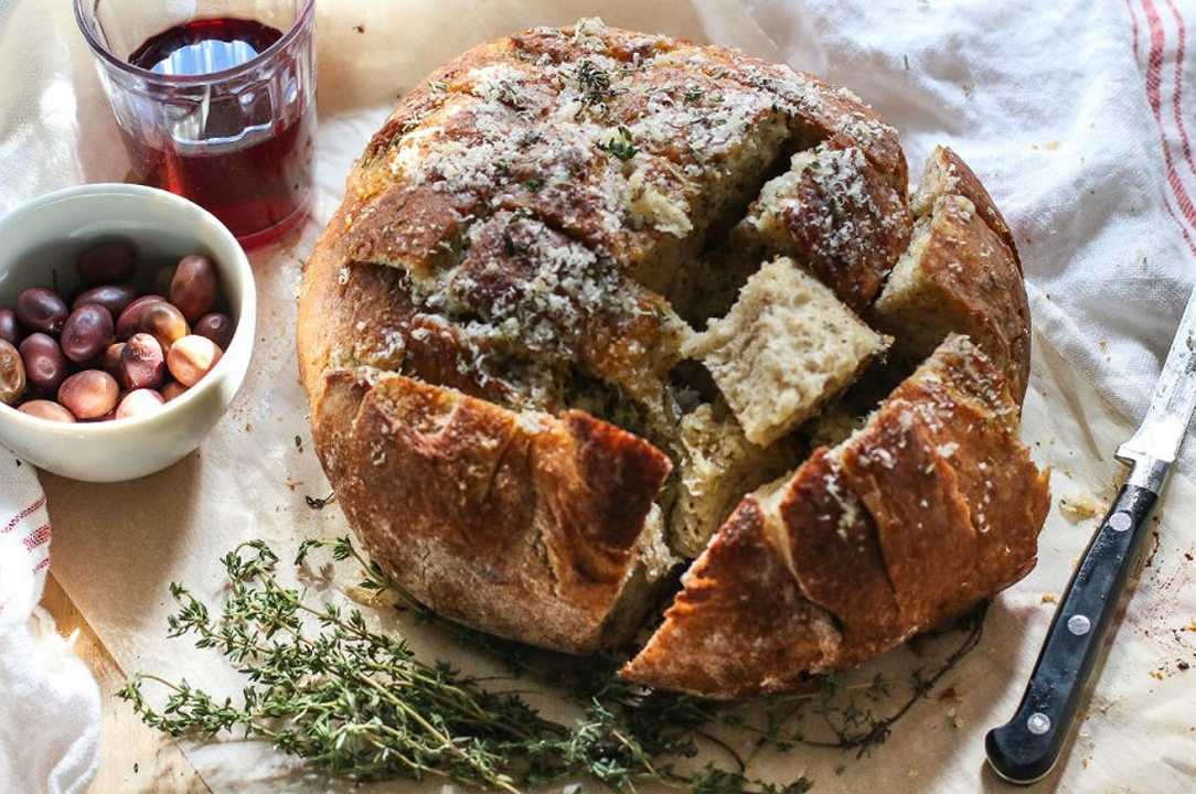 Pane all’aglio (Garlic bread)