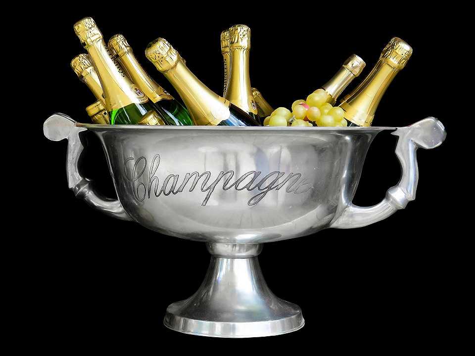 Champagne, il 2021 è l’annata dei record: l’export in Italia è cresciuto del 32,8%