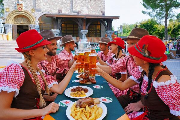 L’Oktoberfest sbarca a Gardaland: appuntamento dal 18 settembre  al 3 ottobre