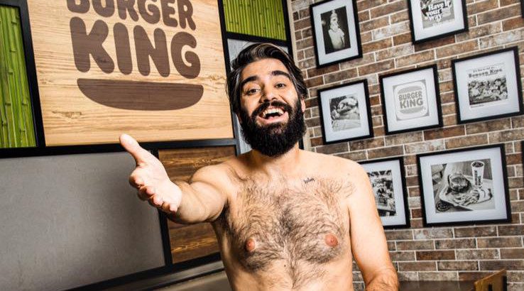 Lorenzo Biagiarelli si mette a nudo per Burger King