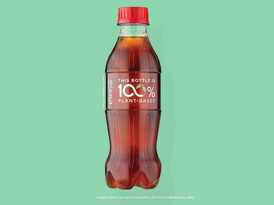 Coca Cola realizza il prototipo di una bottiglia 100% vegetale